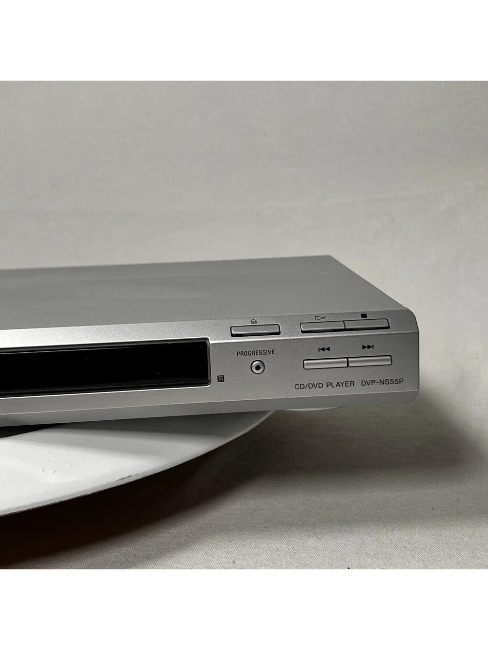 Sony DVP-NS55P DVD Player Dolby Digital Silver CD/DVD 480p DVD±R/RW